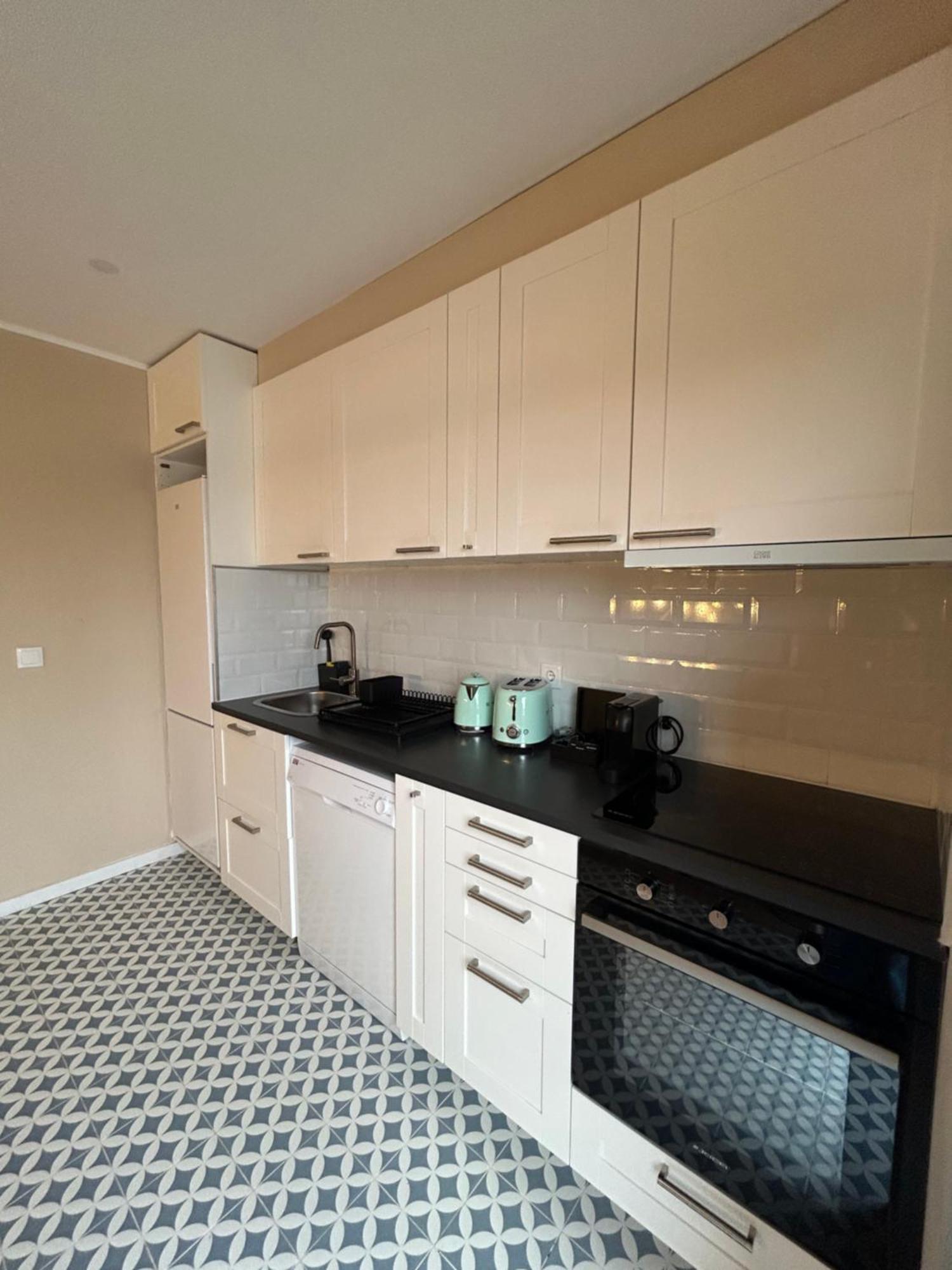 Oporto Near Family Apartments - Free Parking Exterior photo
