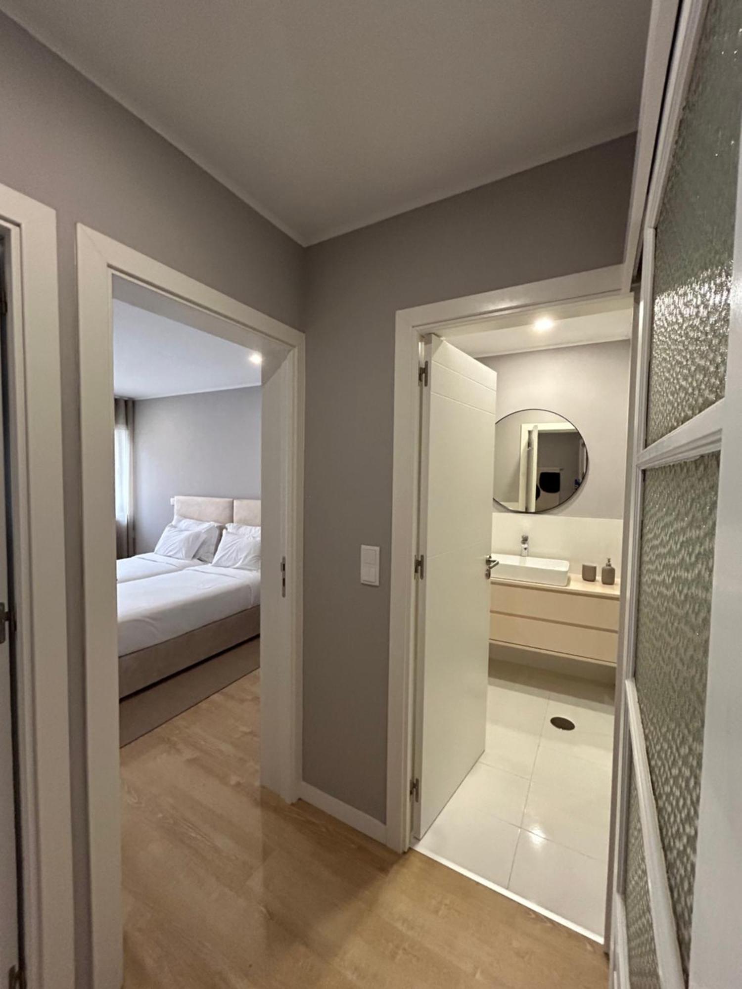 Oporto Near Family Apartments - Free Parking Exterior photo