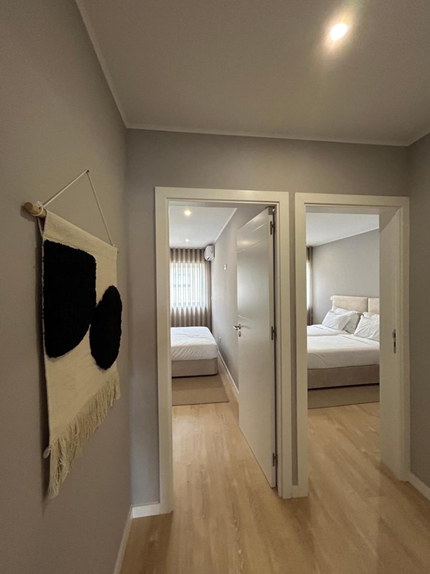 Oporto Near Family Apartments - Free Parking Exterior photo
