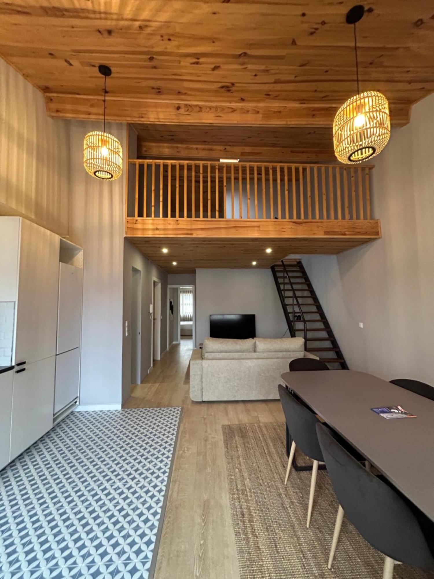 Oporto Near Family Apartments - Free Parking Exterior photo