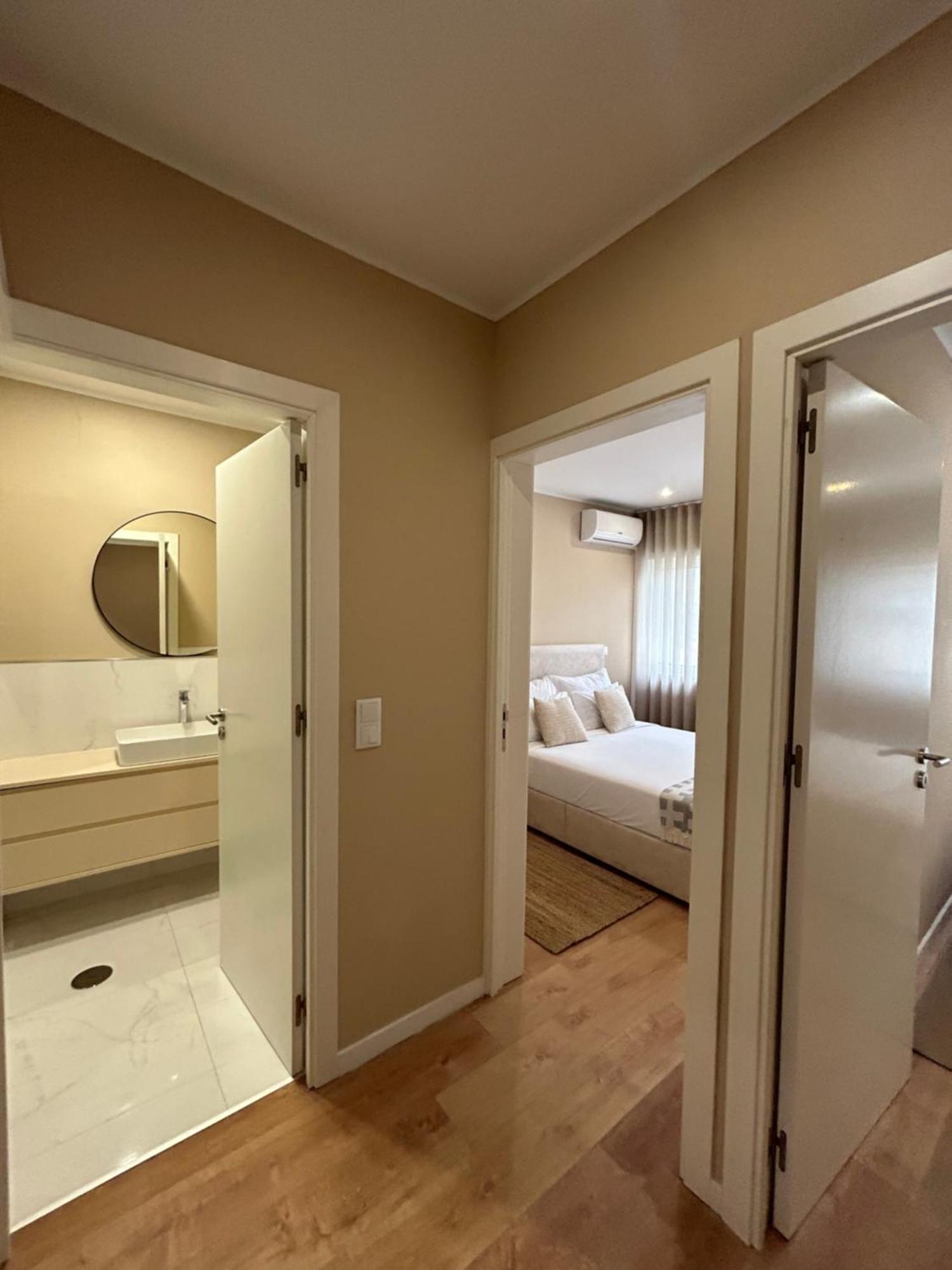 Oporto Near Family Apartments - Free Parking Exterior photo