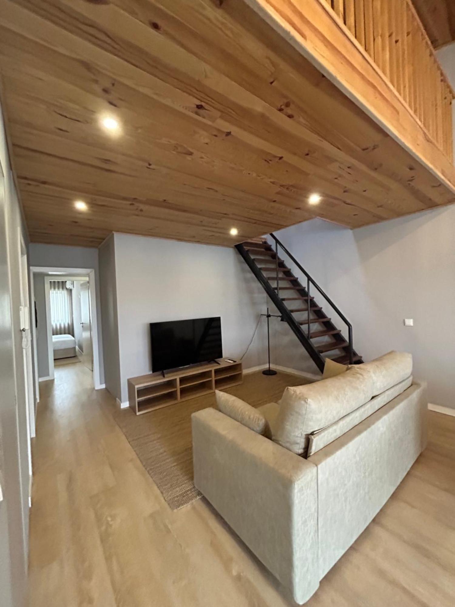Oporto Near Family Apartments - Free Parking Exterior photo